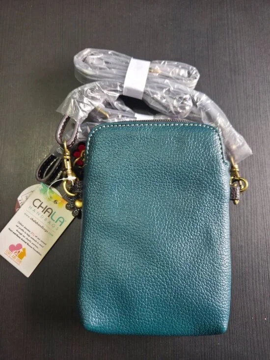 Chala Hen with Chicks Convertible Cellphone Crossbody/Purse/Pouch Turquoise NWT - Picture 5 of 7